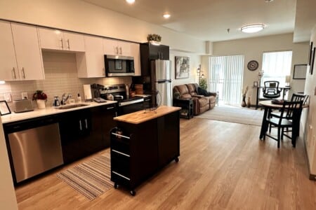 b4abb805238d4b9985edc4ed56ad3155.jpg